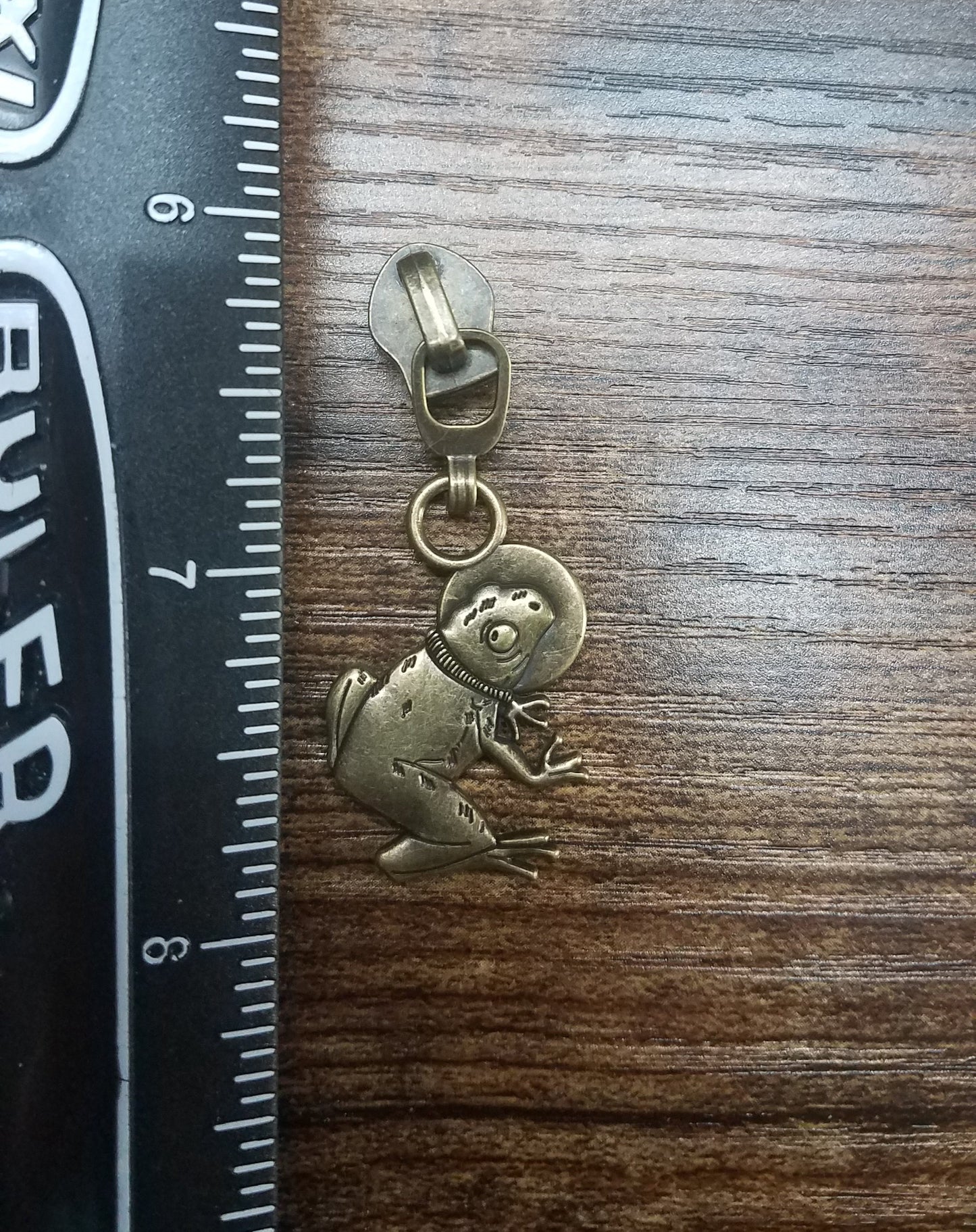Space Frog Custom #5 Zipper Pull - used on #5 nylon zipper tape - Movie bag hardware, animal zipper pull, frog zipper, cartoon zipper pull